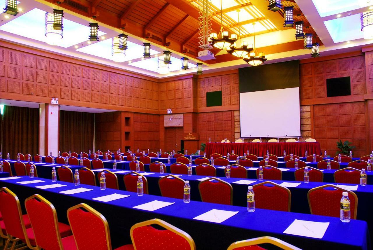 Rongjin Haiyue Hotel Sanya Exterior photo