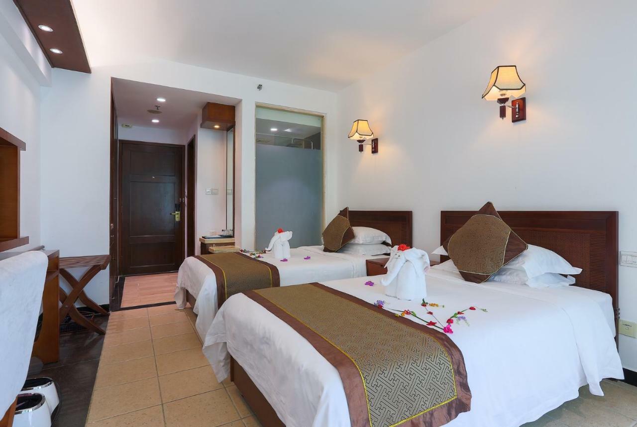 Rongjin Haiyue Hotel Sanya Exterior photo